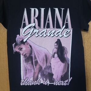 Ariana Grande concert t-shirt